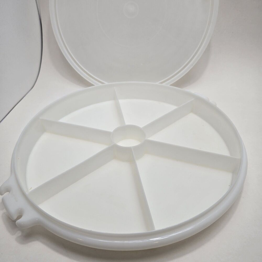 vintage Tupperware divided serving Tray No Handle 405-I Mafe In USA Party Susan